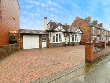 4 bedroom bungalow for sale