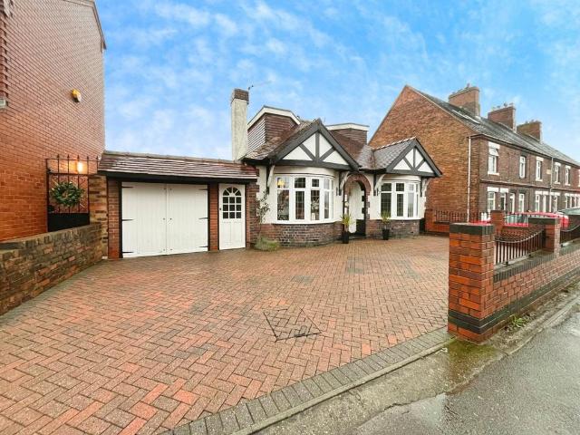 4 bedroom bungalow for sale