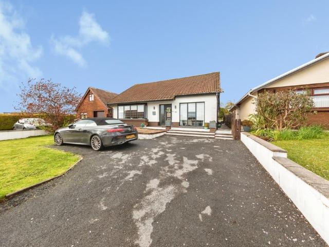 4 bedroom bungalow for sale