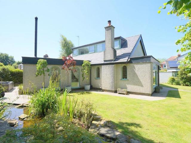 4 bedroom bungalow for sale