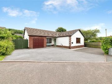 4 bedroom bungalow for sale