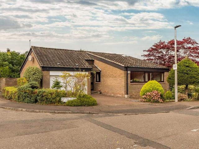 4 bedroom bungalow for sale