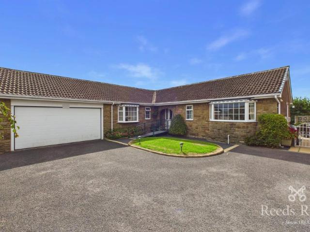 4 bedroom bungalow for sale