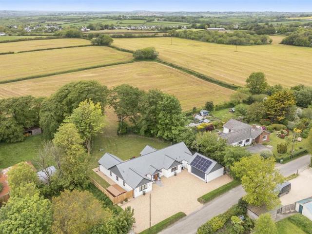 4 bedroom bungalow for sale