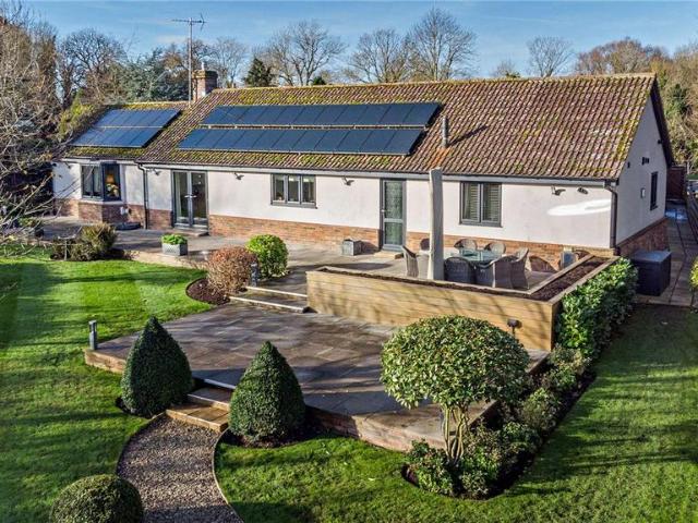 4 bedroom bungalow for sale