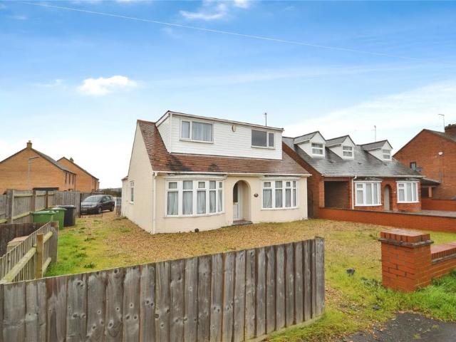 4 bedroom bungalow for sale