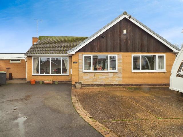4 bedroom bungalow for sale