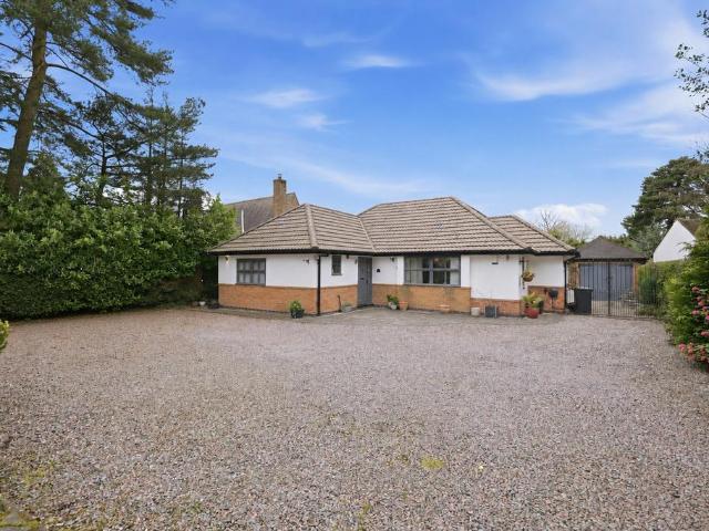 4 bedroom bungalow for sale