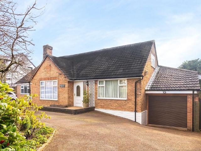 4 bedroom bungalow for sale