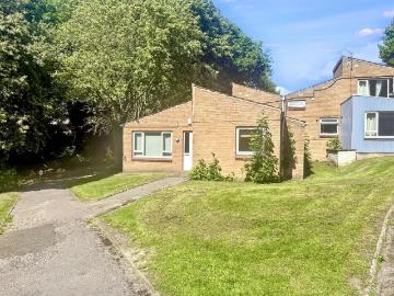 4 bedroom bungalow for sale
