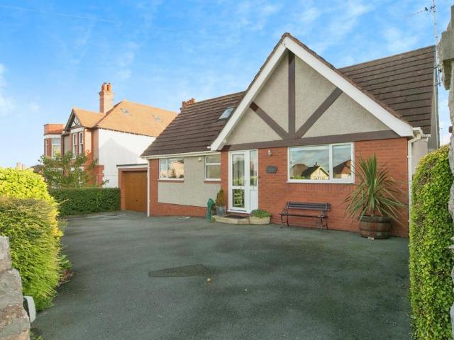 4 bedroom bungalow for sale
