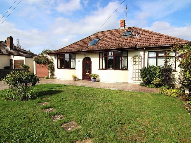 4 bedroom bungalow for sale