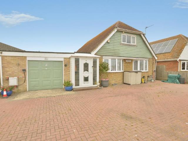4 bedroom bungalow for sale