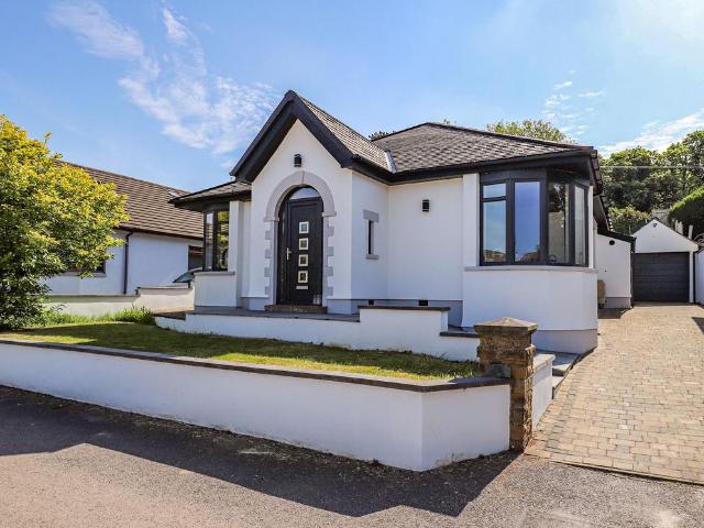 4 bedroom bungalow for sale