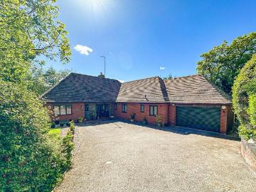Bungalow for sale in Wirral - Garden