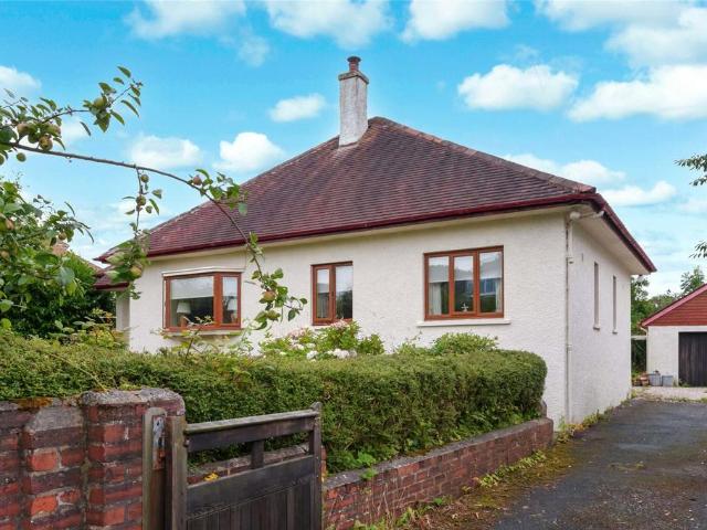4 bedroom bungalow for sale