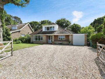 4 bedroom bungalow for sale