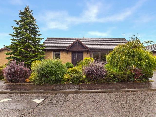 4 bedroom bungalow for sale