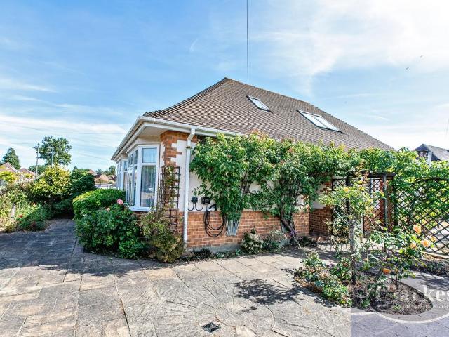 4 bedroom bungalow for sale