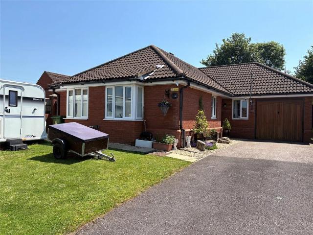 4 bedroom bungalow for sale
