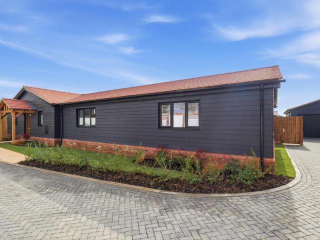 4 bedroom bungalow for sale
