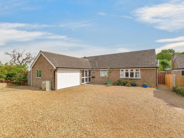 4 bedroom bungalow for sale