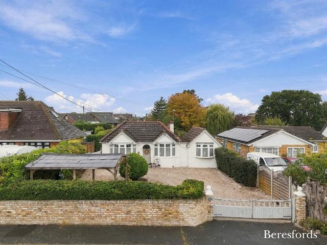 4 bedroom bungalow for sale
