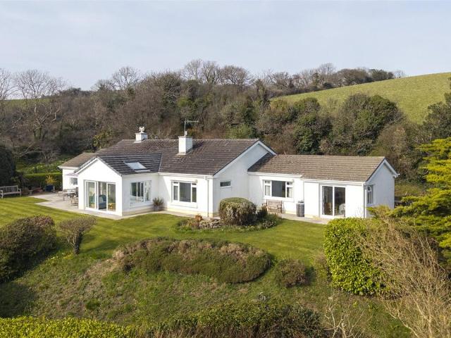 4 bedroom bungalow for sale