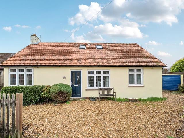 4 bedroom bungalow for sale