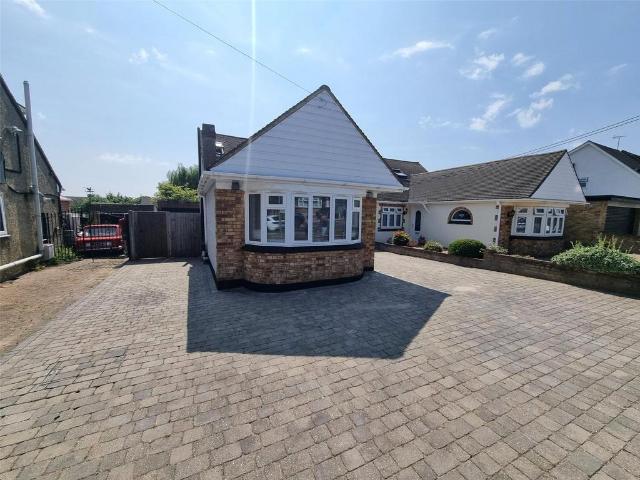 4 bedroom bungalow for sale