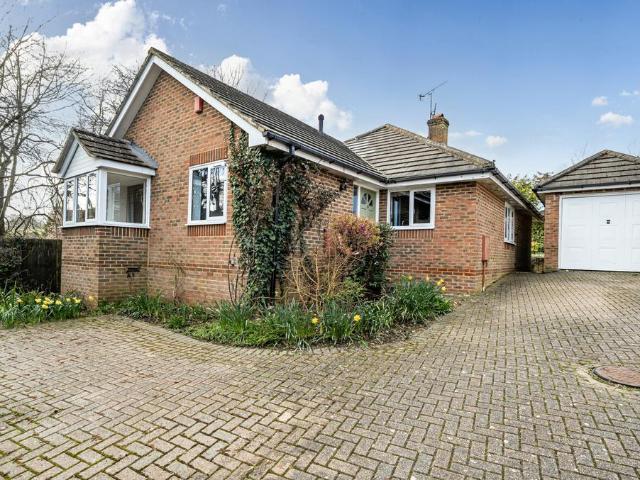 4 bedroom bungalow for sale
