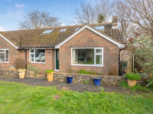 4 bedroom bungalow for sale