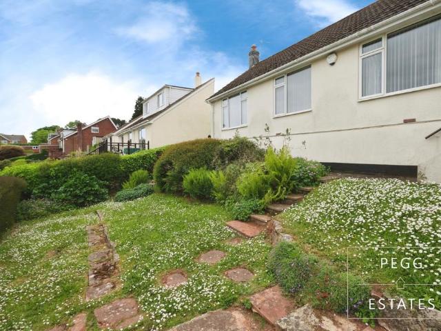 4 bedroom bungalow for sale