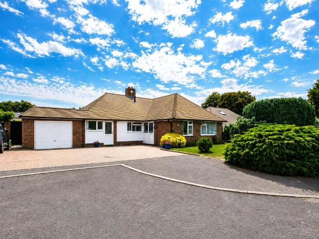 4 bedroom bungalow for sale