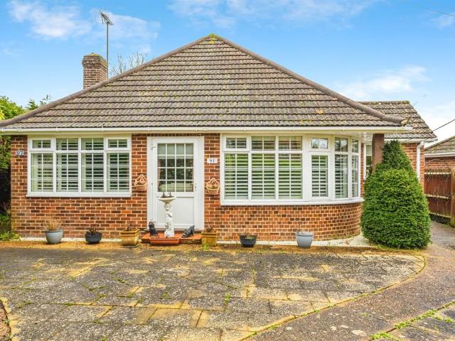 4 bedroom bungalow for sale
