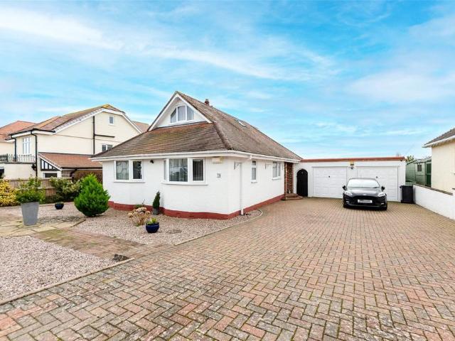 4 bedroom bungalow for sale