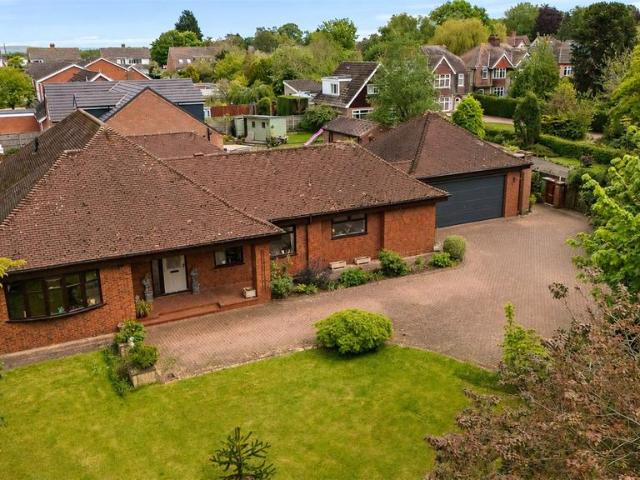 4 bedroom bungalow for sale