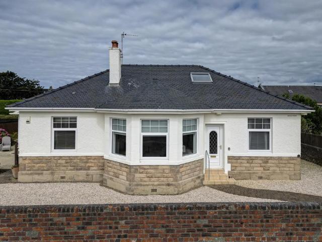 4 bedroom bungalow for sale