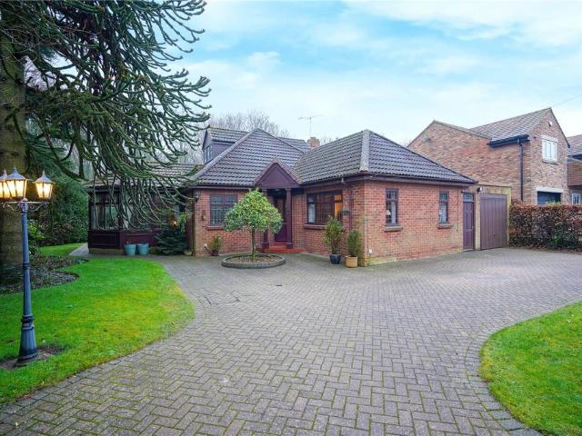 4 bedroom bungalow for sale