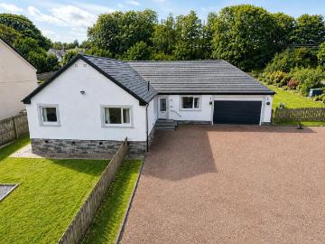 4 bedroom bungalow for sale