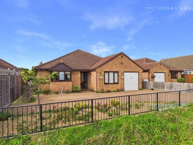4 bedroom bungalow for sale