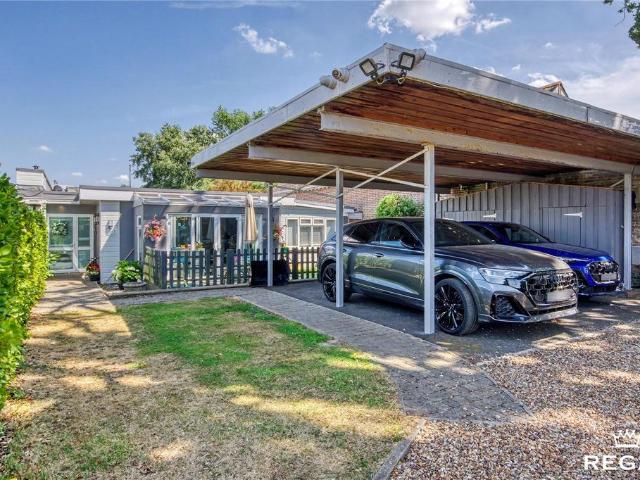 4 bedroom bungalow for sale