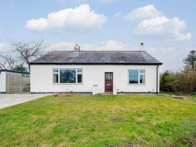 4 bedroom bungalow for sale