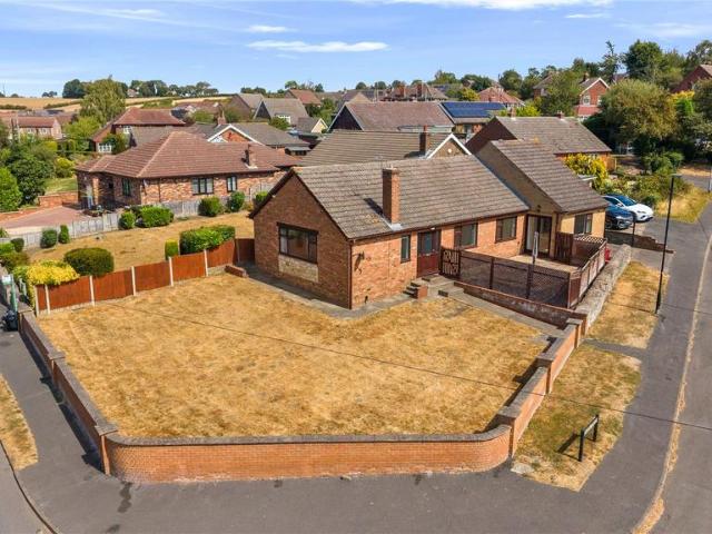 4 bedroom bungalow for sale