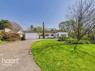 4 bedroom bungalow for sale