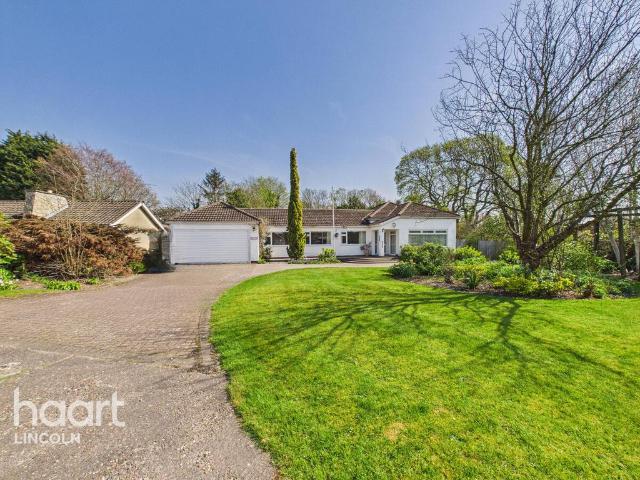4 bedroom bungalow for sale