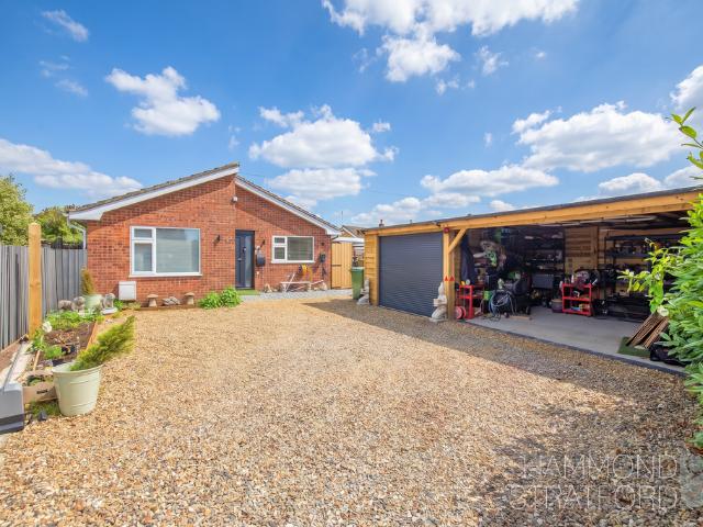 4 bedroom bungalow for sale