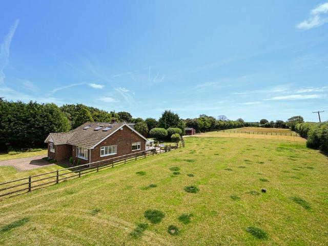 4 bedroom bungalow for sale