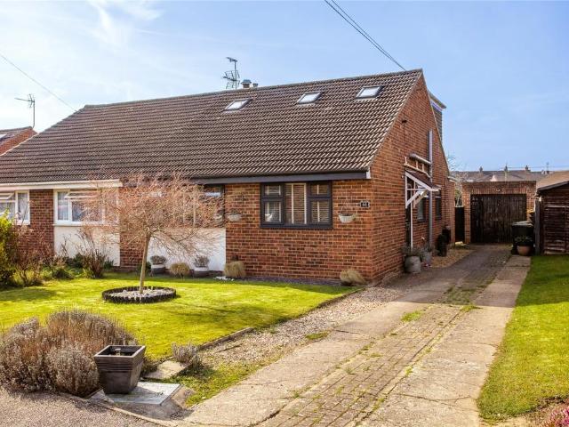 4 bedroom bungalow for sale