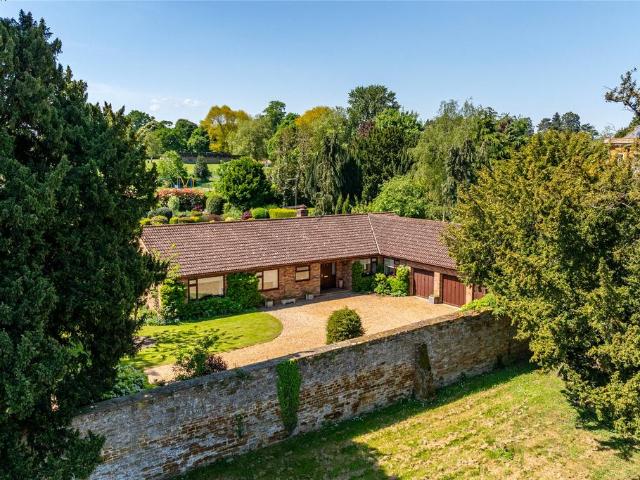4 bedroom bungalow for sale
